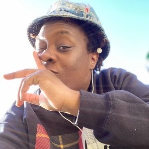 Meet your Posher, Cashmir